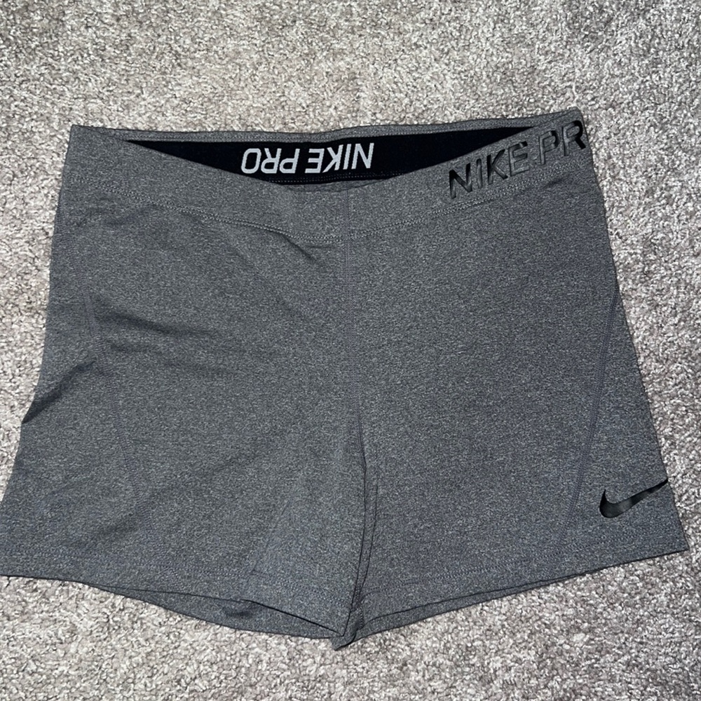 Size XL Like New Nike Pros